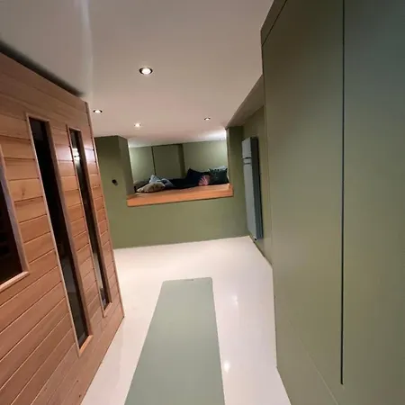 Vakantiehuis Charmante Art Deco Rijwoning